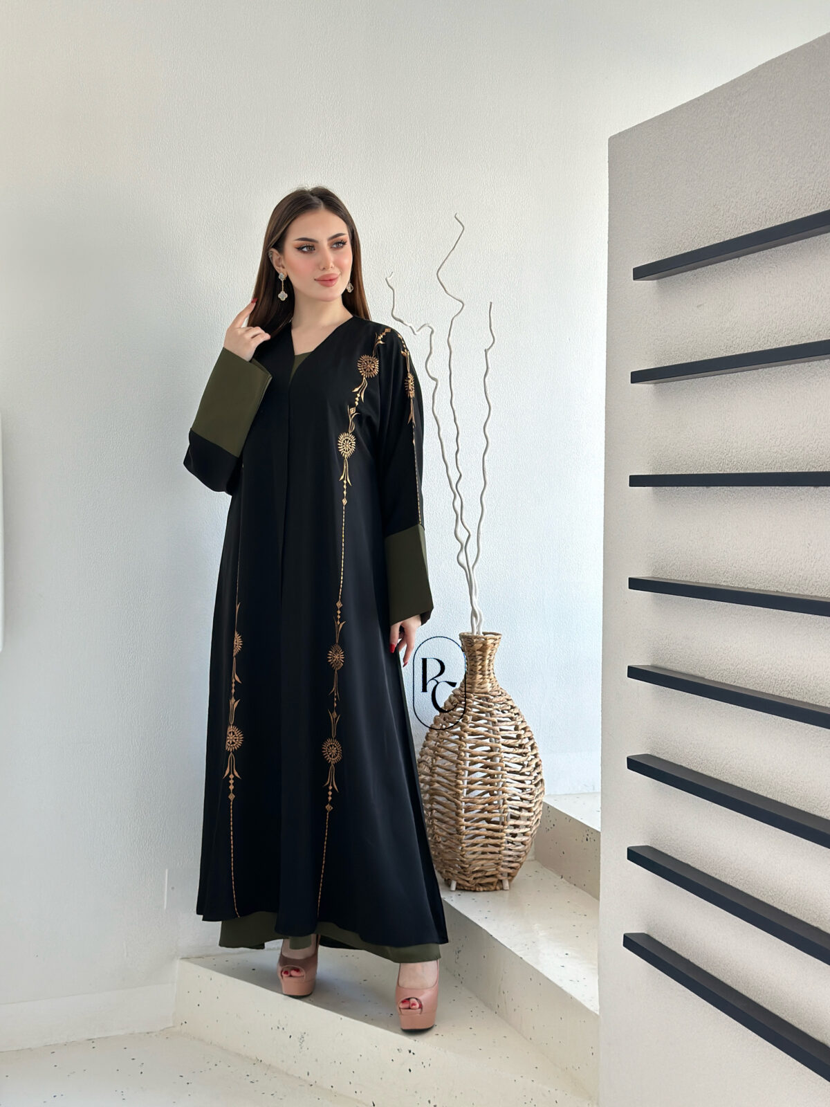 abaya code 066